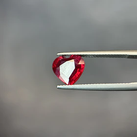 Rubí-3.235ct-9.6x9.6x4.2mm