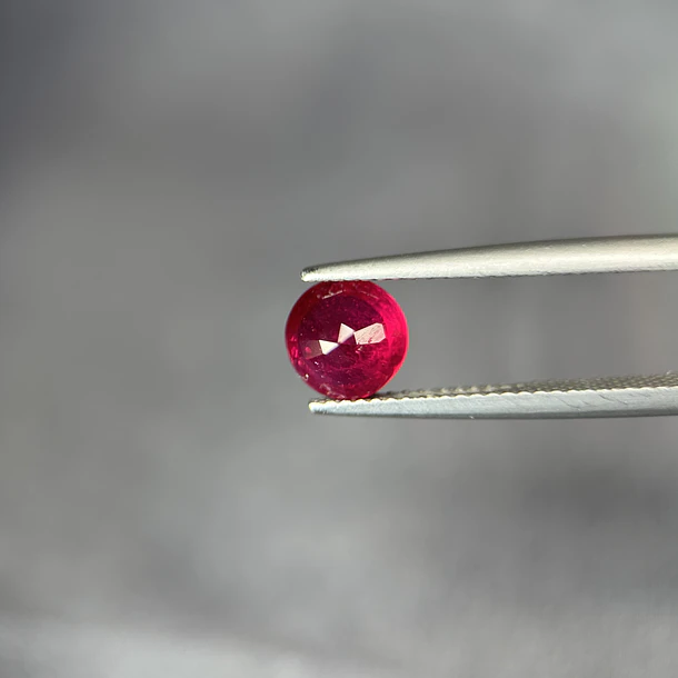 Rubí-1.96ct-6.8x4.6mm 2