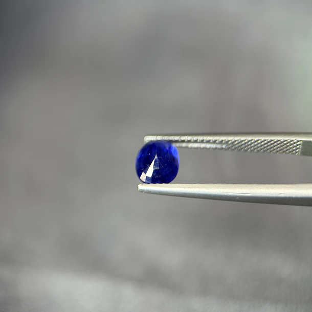 Zafiro azul-1.70ct-7.6x5.9x3.8mm 3