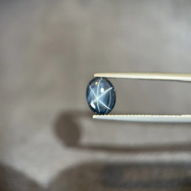 Zafiro estrella-2.79ct-9.2x7.2x3.6mm 1