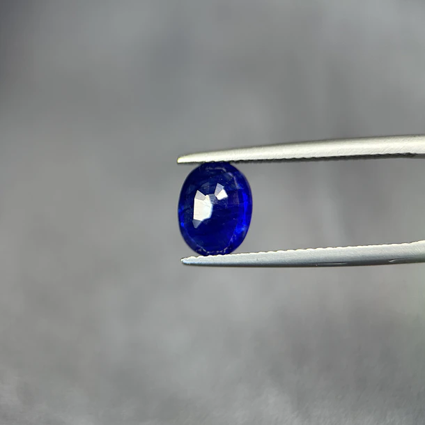 Zafiro azul-2.63ct-8.8x6.8x4.3mm 3