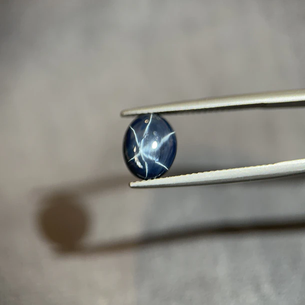 Zafiro estrella-3.915ct-9.9x7.8x4mm 1