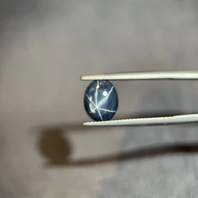 Zafiro estrella-3.76ct-9.9x8.3x3.8mm