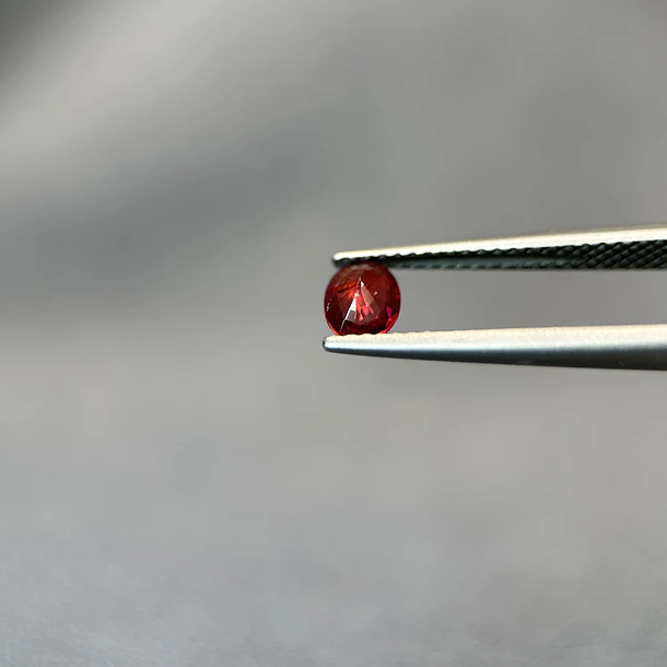 Rubí sangre de pichón-0.42ct-5.1x4x2mm 3