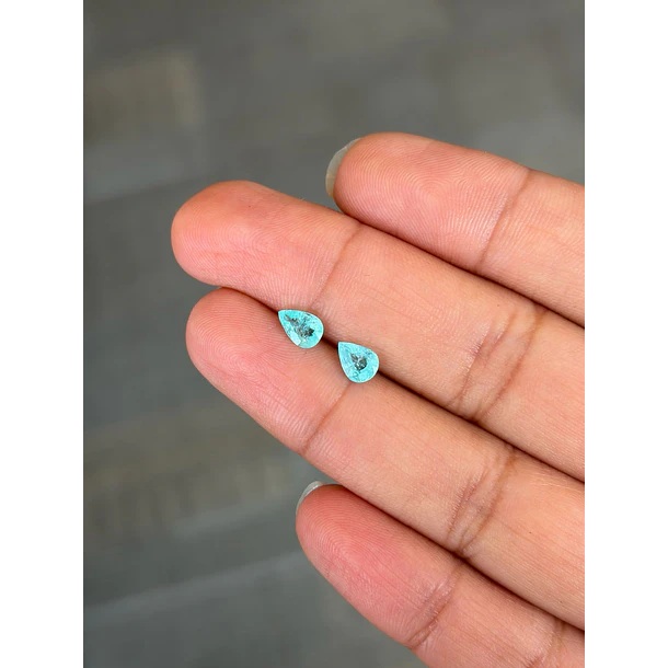 Par de turmalina paraíba-0.84ct y 0.55ct-6.51x4.47x2.82mm