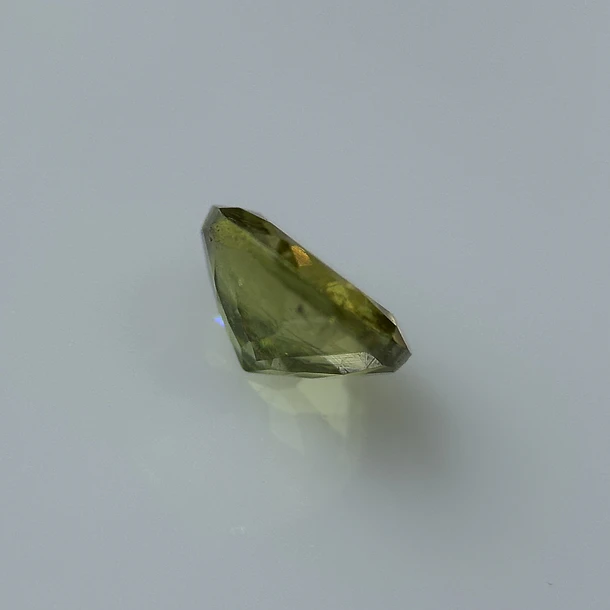 Esfeno-0.55ct-5.1x2.7mm 3