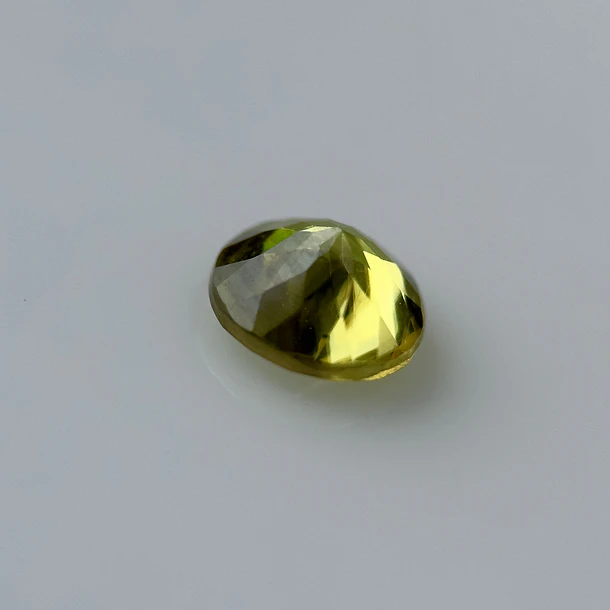 Esfeno-0.545ct-5x2.7mm 2