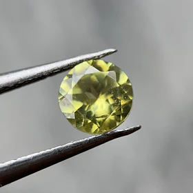 Esfeno-0.515ct-4.9x2.8mm