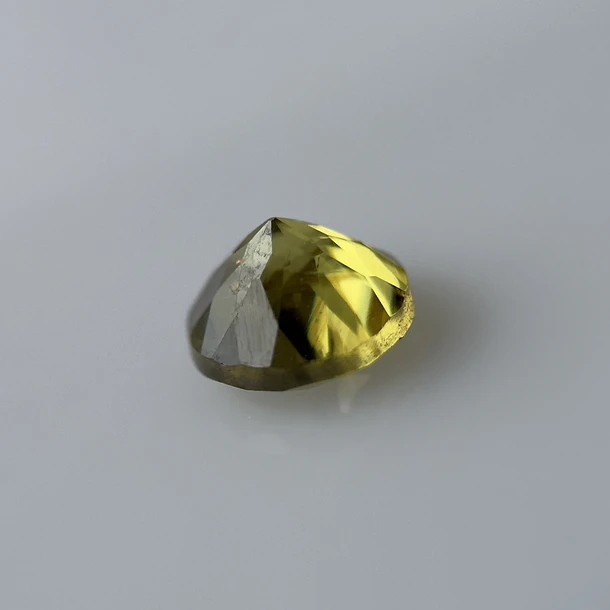 Esfeno-0.585ct-4.7x3.1mm 2