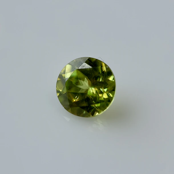 Esfeno-0.60ct-5x3mm 1