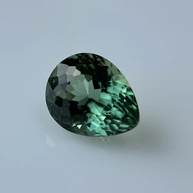 Apatita verde-2.78ct-9.5x7.6x5.9mm