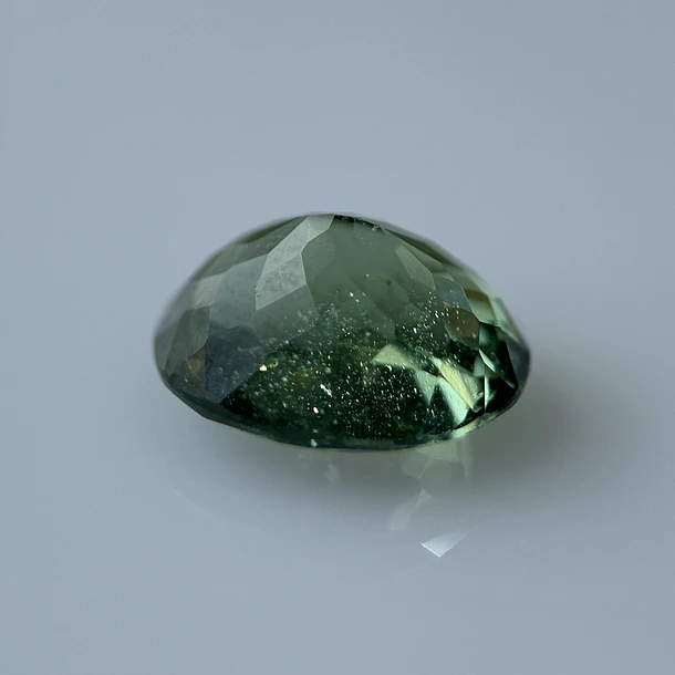 Apatita verde-3.185ct-9.8x8x5.7mm 2