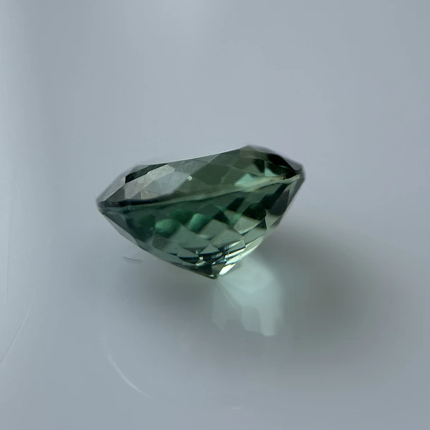Apatita verde-3.41ct-9.2x5.6mm 4