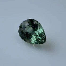 Apatita verde-2.535ct-9.7x7.2x5.6mm