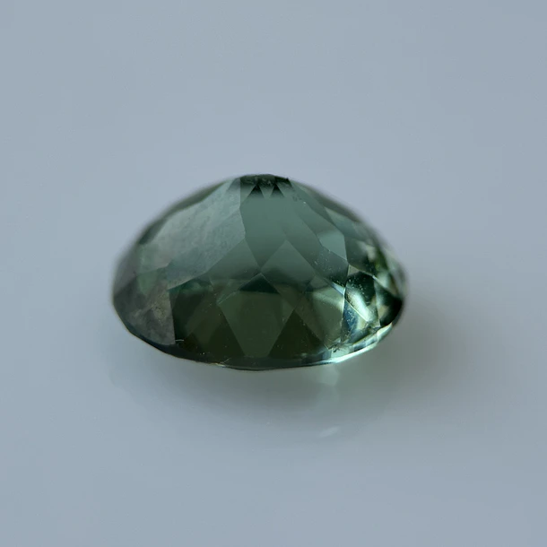 Apatita verde-3.06ct-9.4x8x5.9mm 3