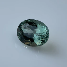 Apatita verde-3.925ct-9.9x8x6.9mm