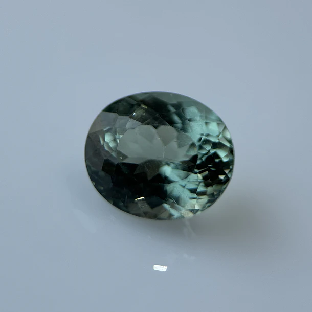 Apatita verde-2.66ct-8.8x7.6x5.6mm 1