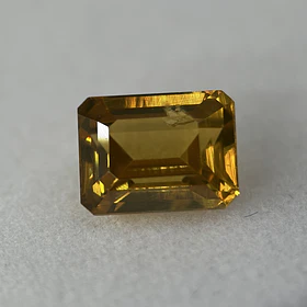 Circón natural AIG-3.58ct-8.75x6.66x4.85mm