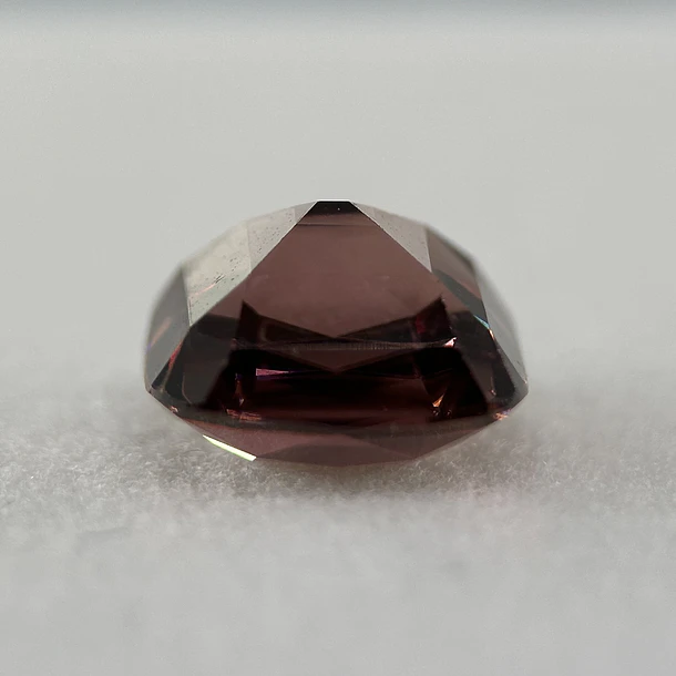 Circón natural AIG-3.84ct-8.27x7.72x5.35mm 2