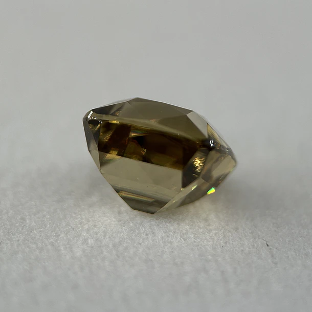 Circón natural AIG-3.73ct-7.69x7.38x5.62mm 3