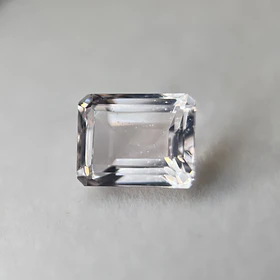 Cuarzo rosa-3.685ct-10x8mm