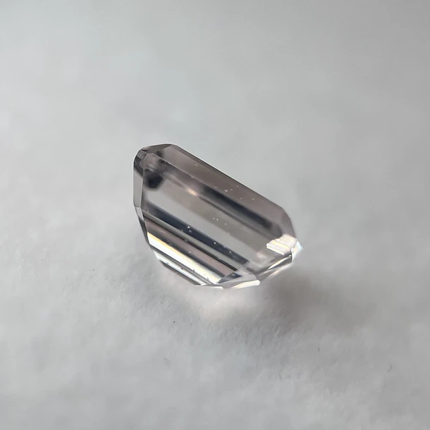 Cuarzo rosa-3.685ct-10x8mm 3
