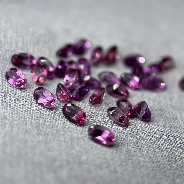 Lote 6 Granate rodolita-0.31ct-5x3mm