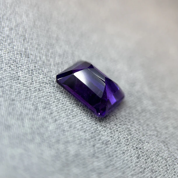 Amatista morada-3.015ct-9.7x7.7x5.1mm 2