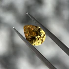 Circón natural gold-2.03ct-8.4x6.1x4.2mm 1
