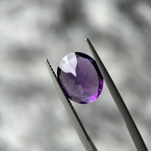Amatista morada-3.675ct-11.9x10x5.7mm 3