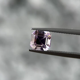 Kunzita-2.25ct-7x6.8x5.9mm