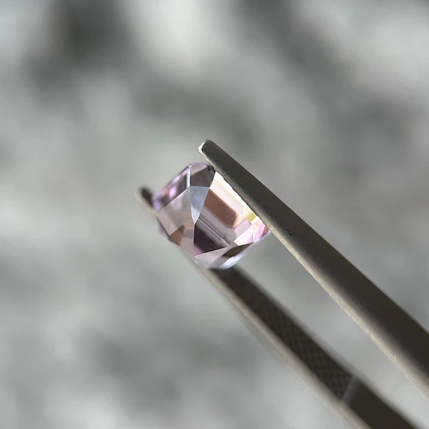Kunzita-2.25ct-7x6.8x5.9mm 2