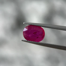 Rubí natural-2.15ct-8.9x6.9x3.3mm