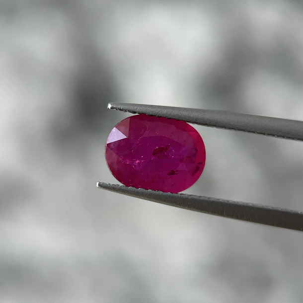 Rubí natural-2.15ct-8.9x6.9x3.3mm 1