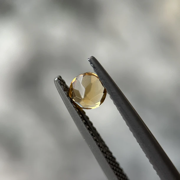 Citrino amarillo-0.48ct-4.7x3.6mm 2