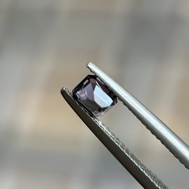 Espinela-0.585ct-4.8x3.6x3.2mm 3