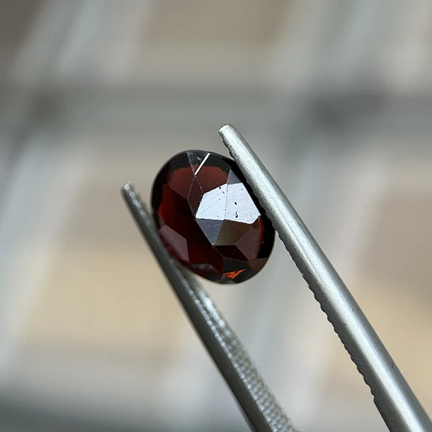 Granate rojo-2.95ct-9.5x7.6x4.4mm 2