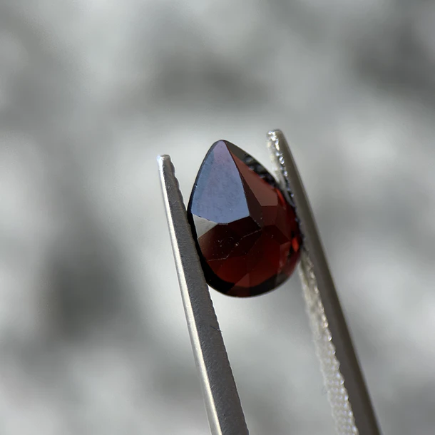 Granate rojo-2ct-8.6x6.5x3.6mm 2