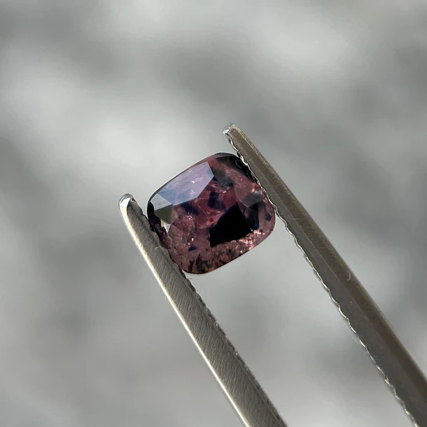 Zafiro Winza-1.06ct-5.3x4.9x4mm 1
