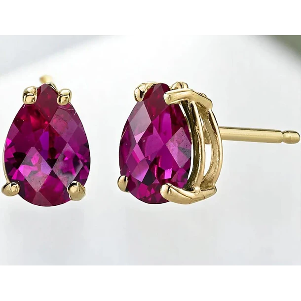 Aretes en oro amarillo de 14k con rubíes corte pera
