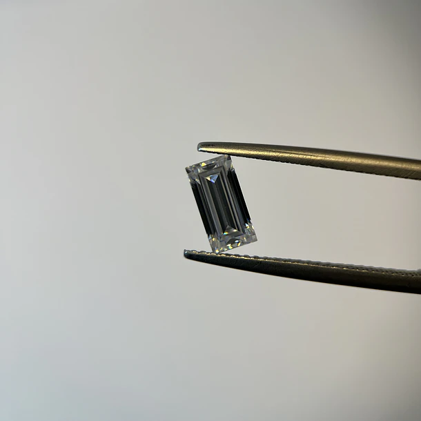 Moissanita-0.85ct8x4mm 1