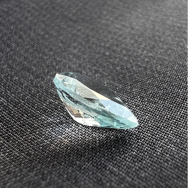 Aguamarina-1.80ct-10x7mm 2
