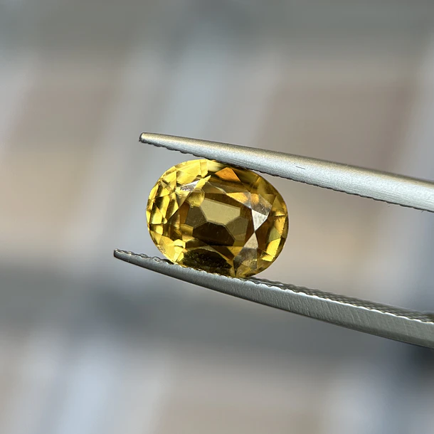 Circón-3.485ct-8.6x6.6x4.6mm 1