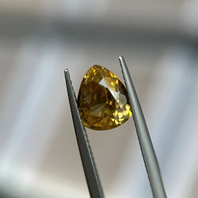 Circón-3.64ct-8.5x6.8x5.1mm