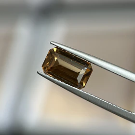 Circón-3.26ct-9.9x5.6x4.4mm