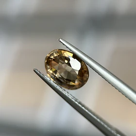 Circón-3.24ct-9x6.6x4.3mm
