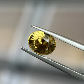 Circón-3.11ctx8.3x6.8x4.8mm