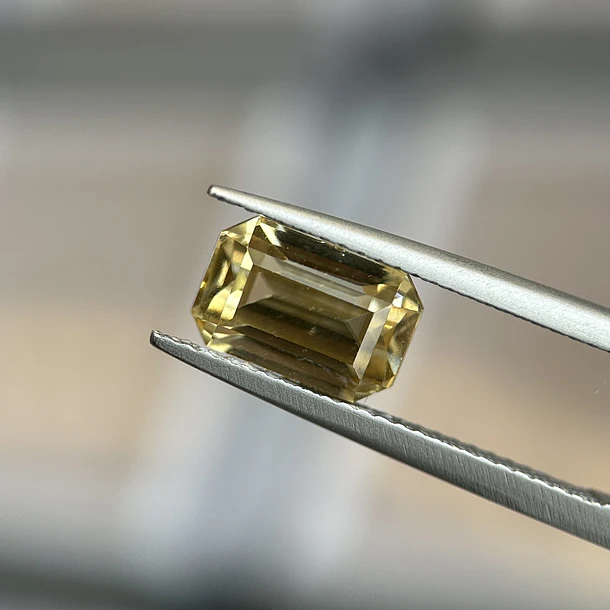 Circón-3.215ct-9.3x5.6x4.2mm 1