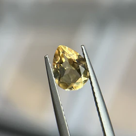 Citrino amarillo–0.86ct–7.5x5.6x3.6mm