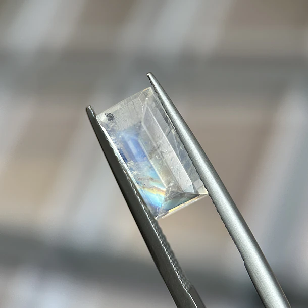 Piedra luna–3.36ct–12.1x6x4.9mm 2